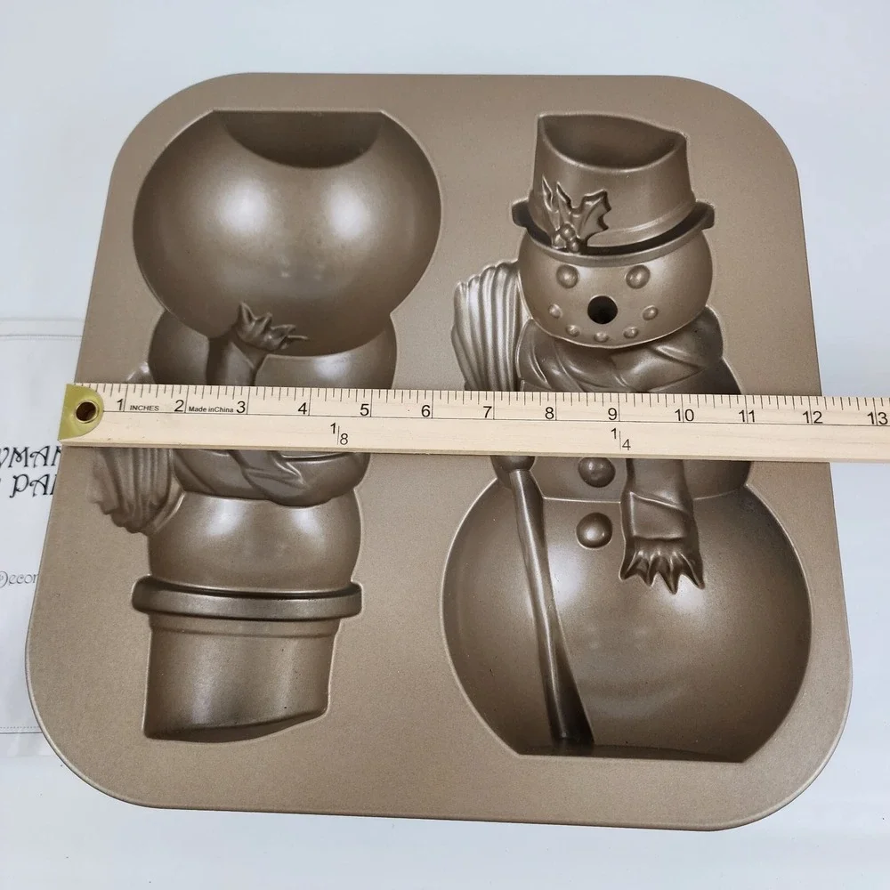Nordic Ware Snowman Pan Baking Mold Christmas Made In‎ USA 5 Cups 1.5 Liters